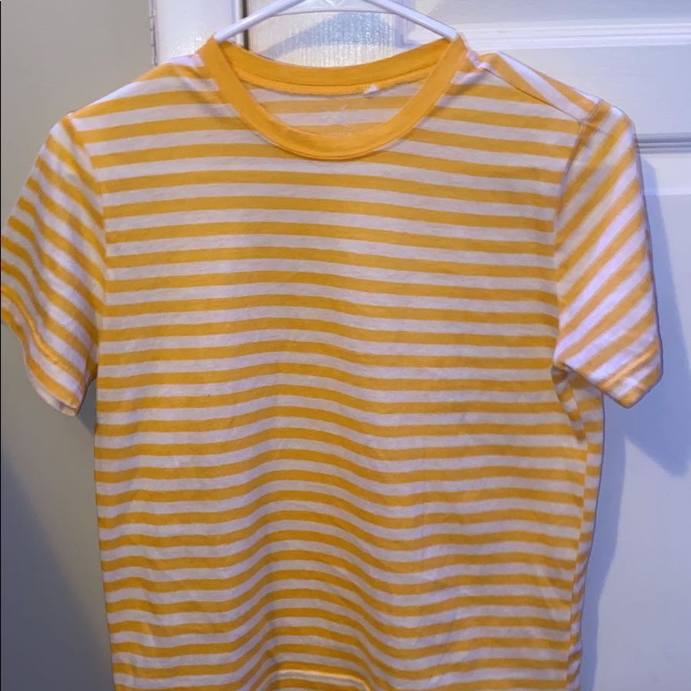yellow stripped t-shirt from Pacsun!!